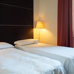 Ariston Hotell